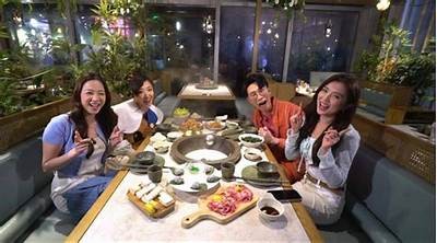 森先生的好色口腔：探索美食与情感的奇妙结合